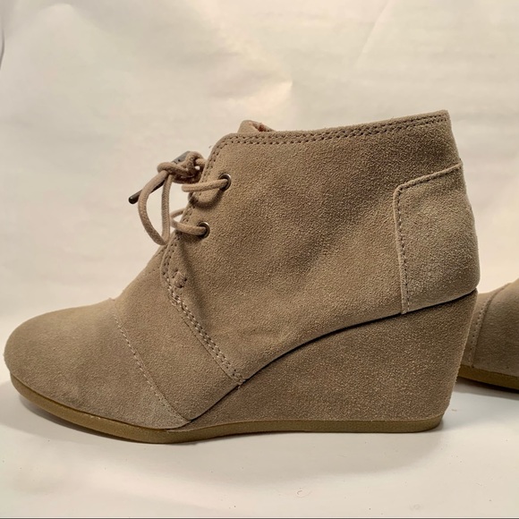 Toms Shoes - Tom’s Desert Suede Taupe Wedges Size 8